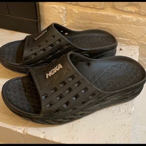 Hoka One One recovery slides size 11